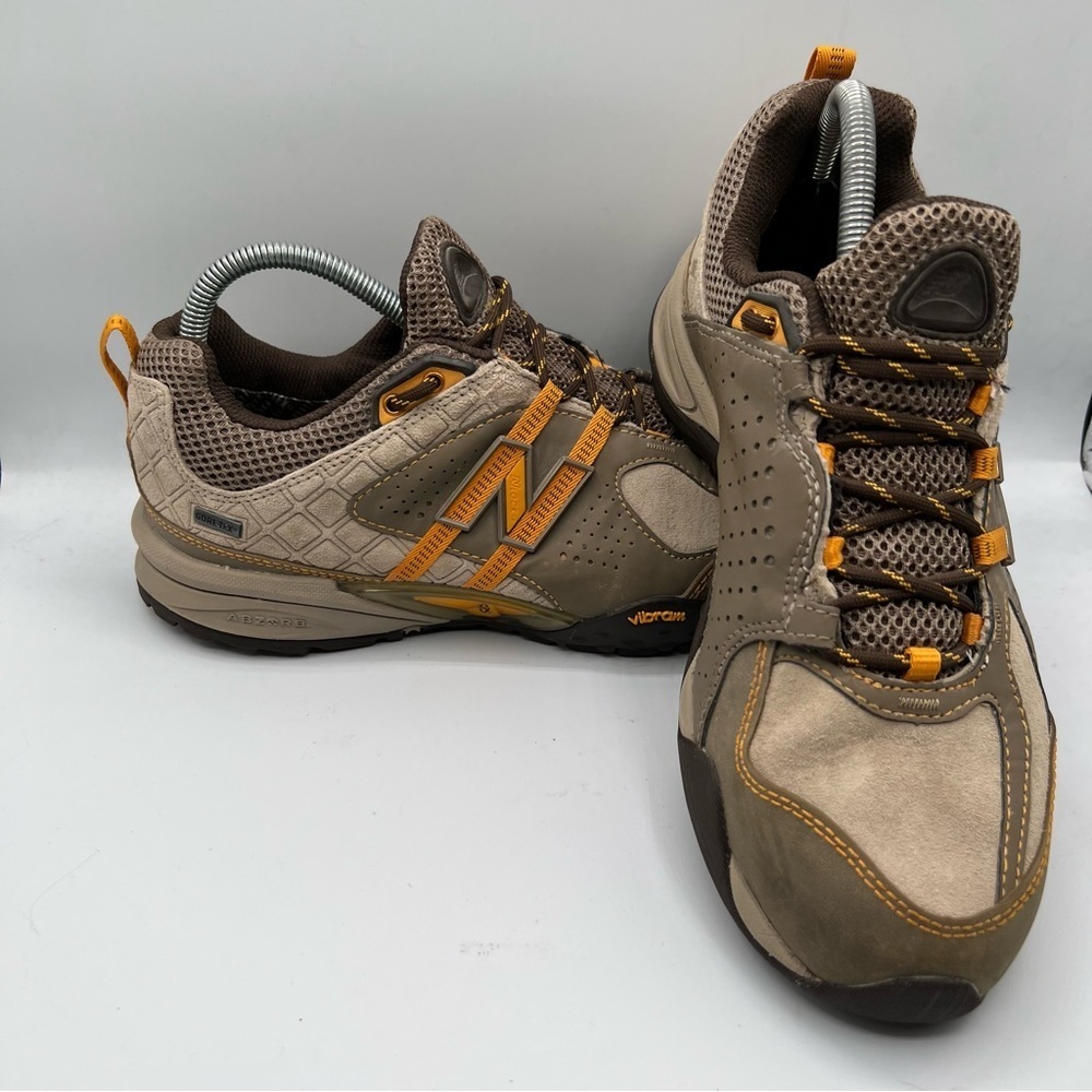 NEW Balance Womens 1520 Vibram Gore-Tex Brown Trail Hiking Size 9.5 D WO1520GT